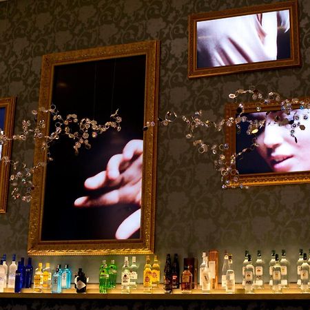 Motel One Wien-Staatsoper Bagian luar foto